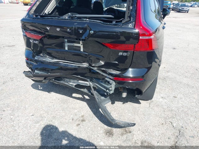 Volvo XC60 B5 Ultimate Dark Theme