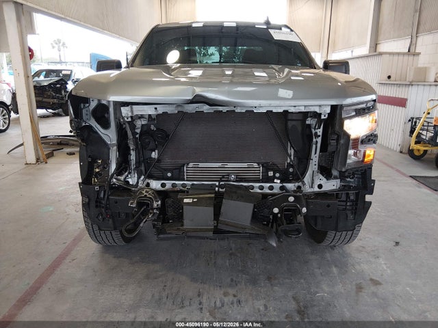 Chevrolet Silverado 1500 2wd  Short Bed Custom