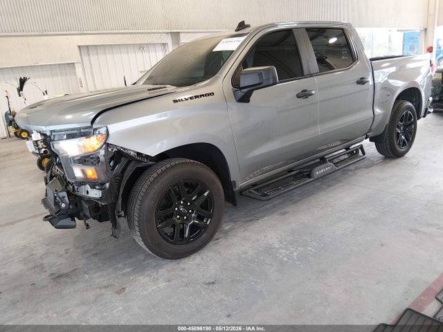 Chevrolet Silverado 1500 2wd  Short Bed Custom