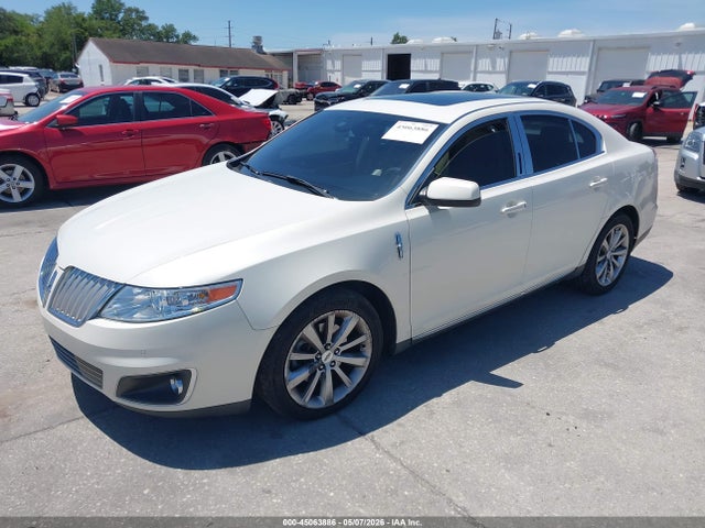 Lincoln MKS