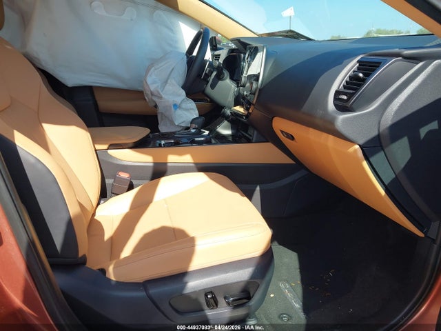 Lexus NX Premium
