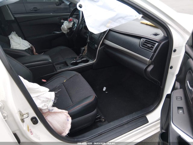 Toyota Camry Se