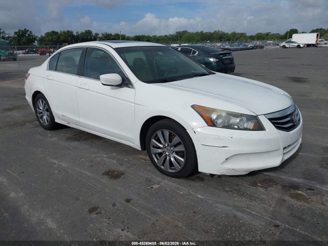 Salvage Honda Accord Image