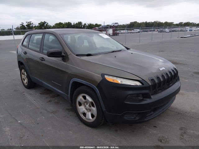 Salvage Jeep Cherokee Image