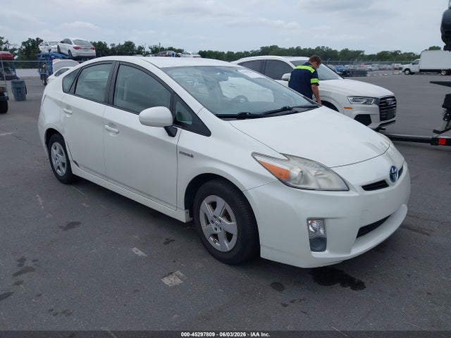 Salvage Toyota Prius Image