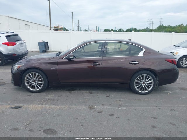 INFINITI Q50 Luxe