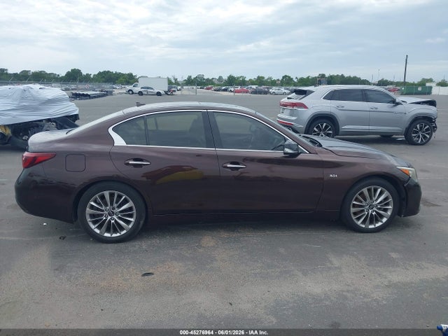 INFINITI Q50 Luxe