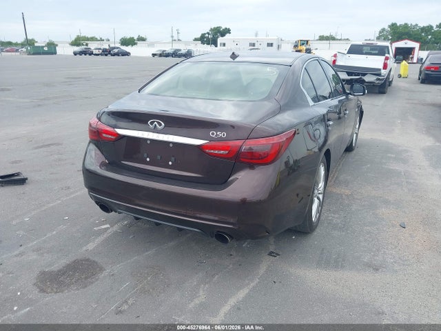 INFINITI Q50 Luxe
