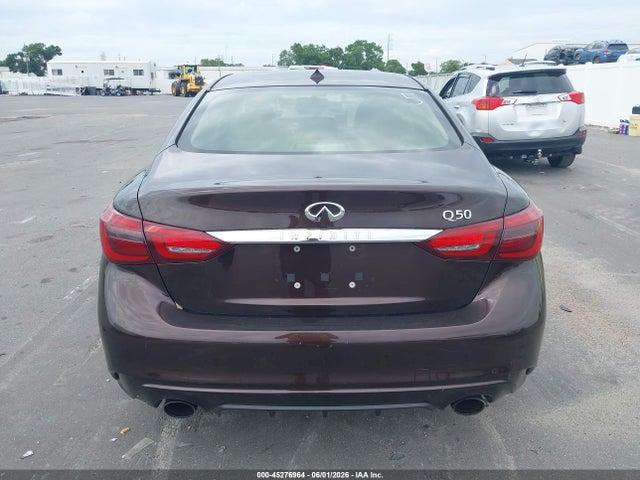 INFINITI Q50 Luxe