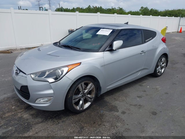 Hyundai VELOSTER