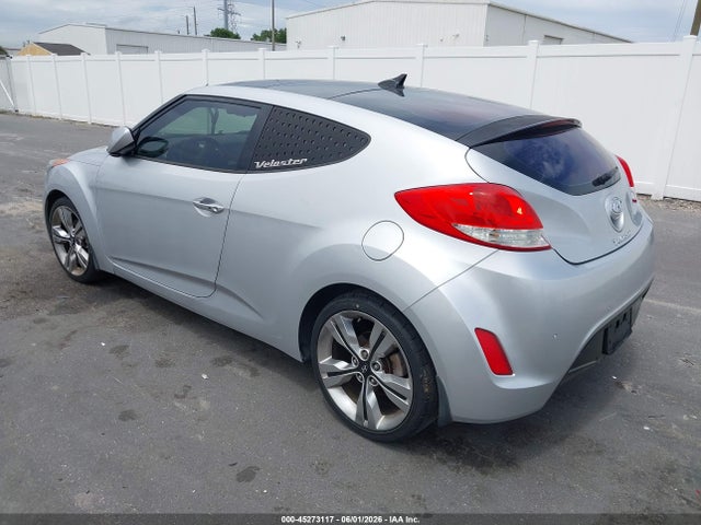 Hyundai VELOSTER