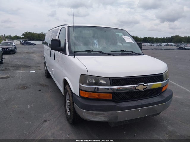 Chevrolet Express Lt