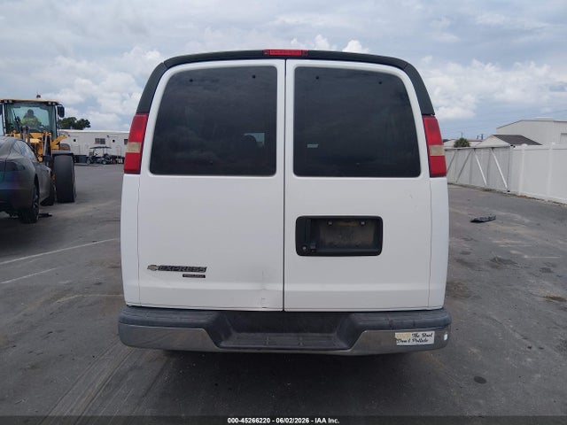 Chevrolet Express Lt