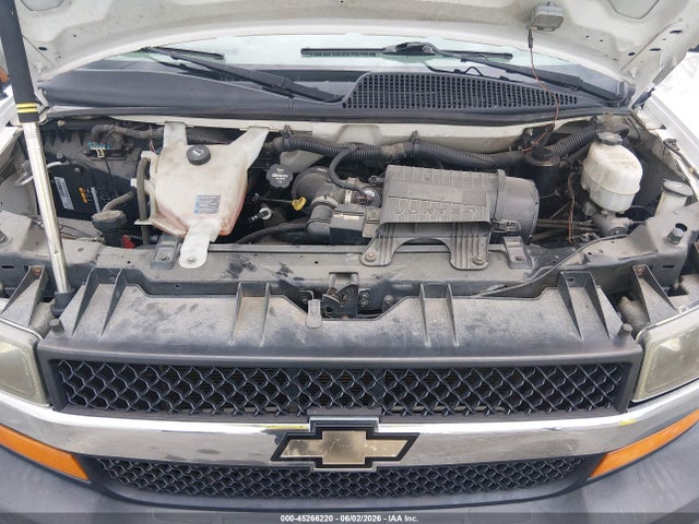 Chevrolet Express Lt