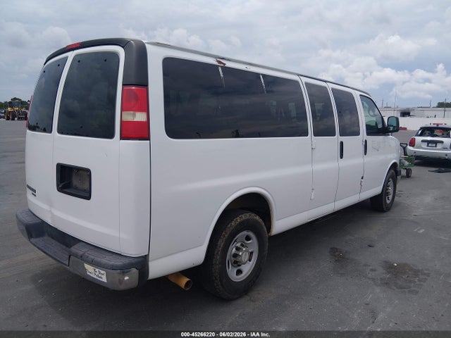 Chevrolet Express Lt
