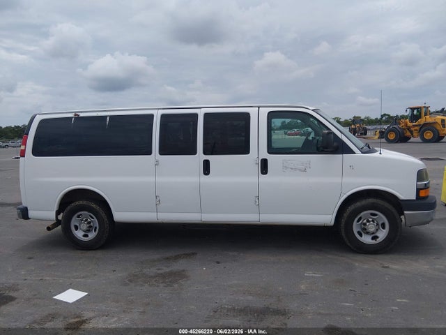 Chevrolet Express Lt