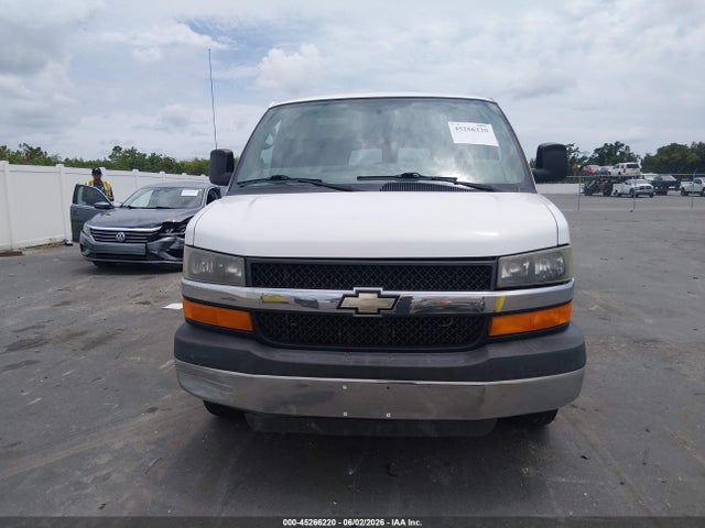 Chevrolet Express Lt