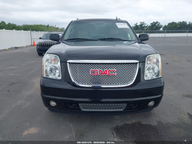 GMC Yukon Denali