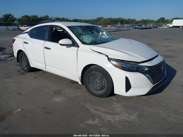 Salvage Nissan Sentra Image
