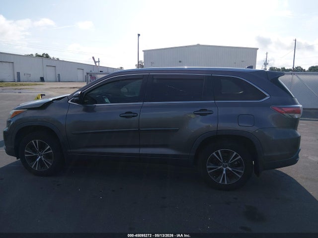 Toyota Highlander Xle V6