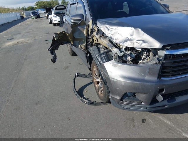 Toyota Highlander Xle V6