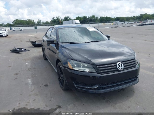 Salvage Volkswagen Passat Image