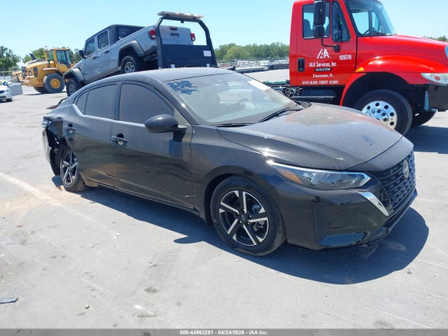 Salvage Nissan Sentra Image