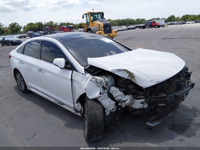 Salvage Hyundai SONATA Image