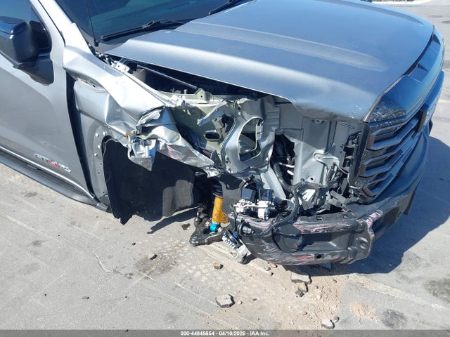 GMC Sierra 1500 4wd  Short Box At4x