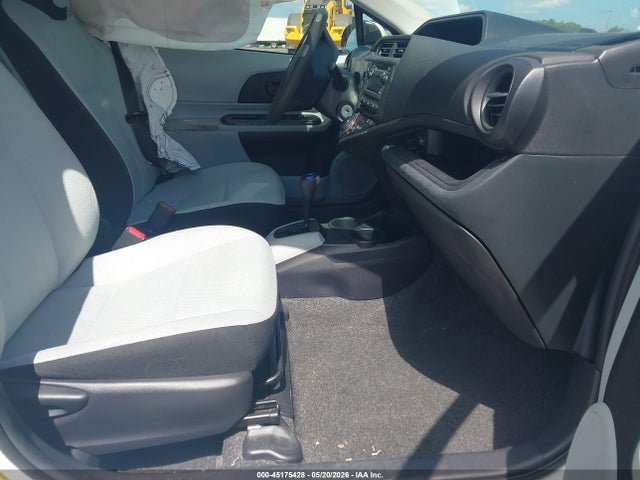 Toyota Prius c One