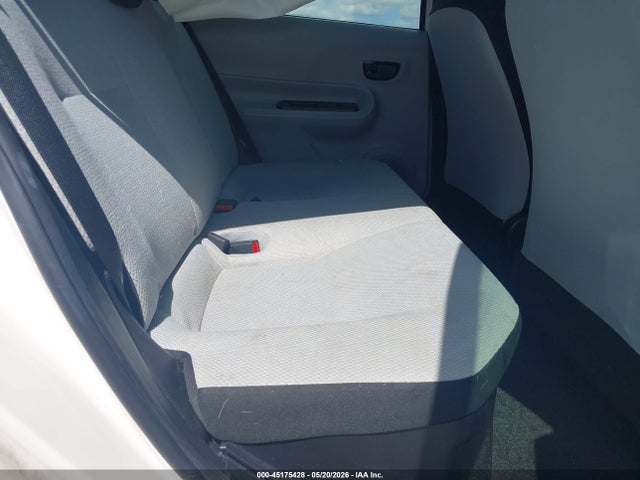 Toyota Prius c One