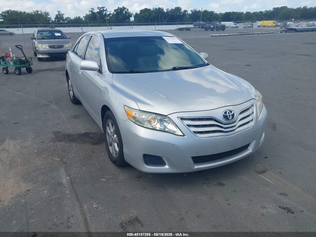 Salvage Toyota Camry Image