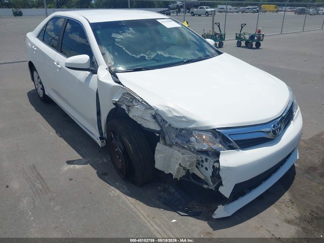 Toyota Camry Le