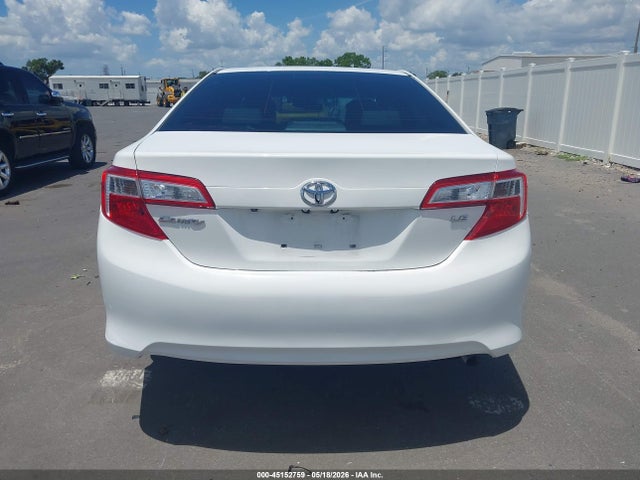 Toyota Camry Le