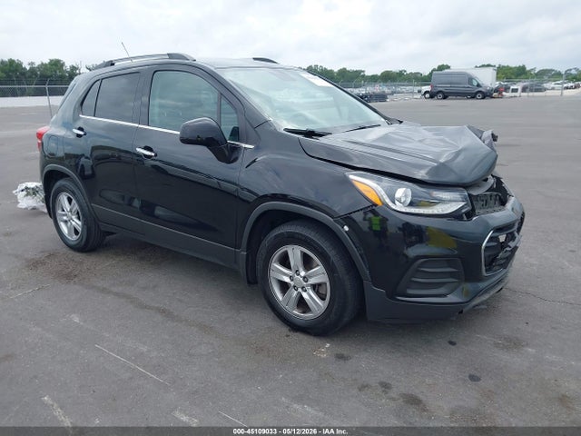 Salvage Chevrolet Trax Image