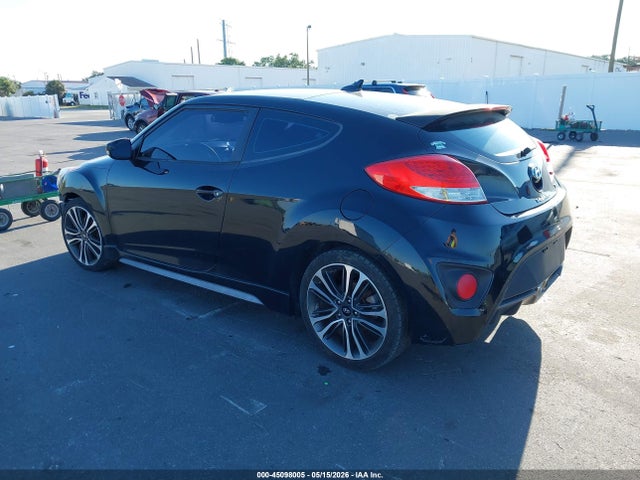 Hyundai VELOSTER Turbo
