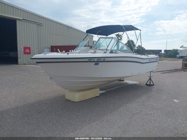 Grady White 25