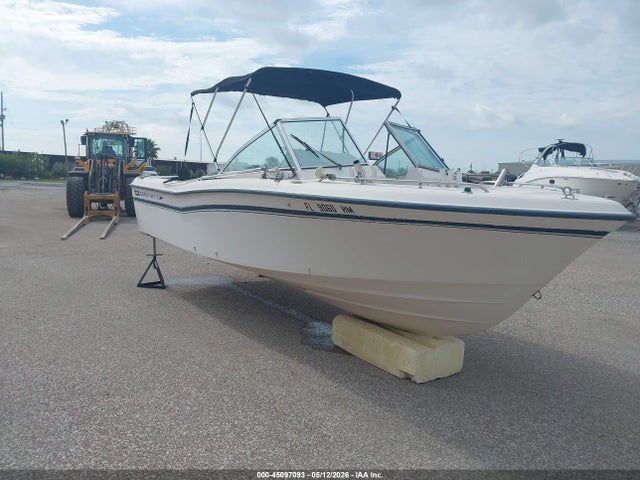 Salvage Grady White 25 Image