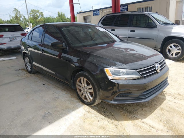 Salvage Volkswagen Jetta Image