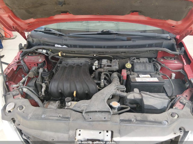 Nissan Versa 1.8 S