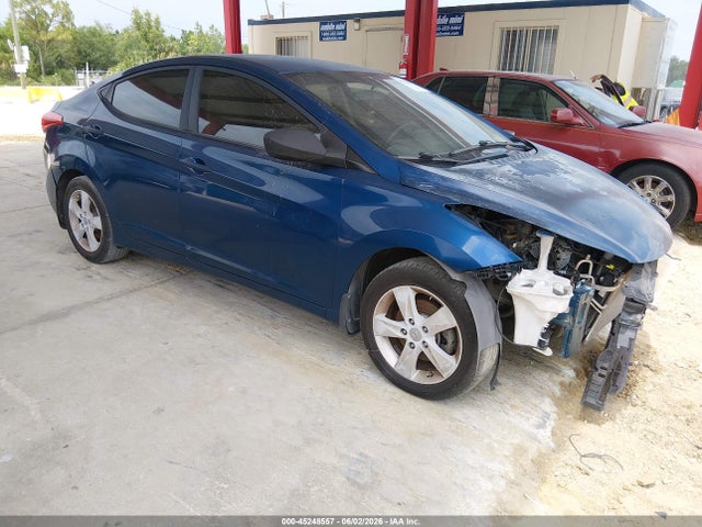 Salvage Hyundai ELANTRA Image