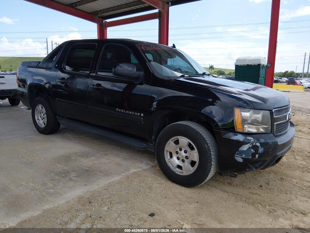 Salvage Chevrolet Avalanche 1500 Image
