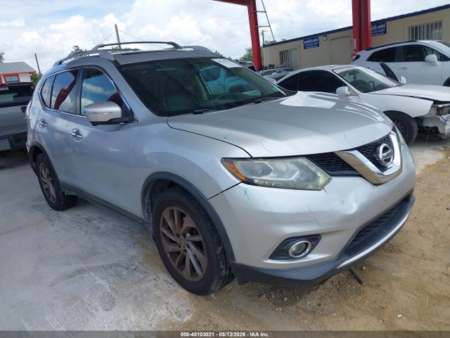 Salvage Nissan Rogue Image