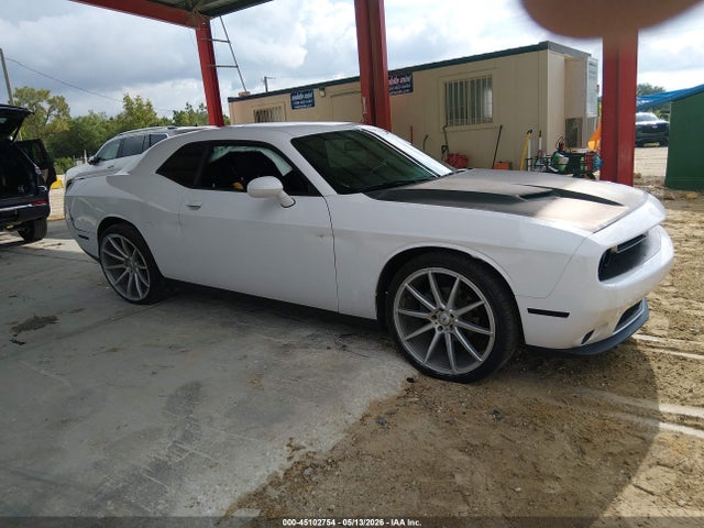 Dodge Challenger Sxt
