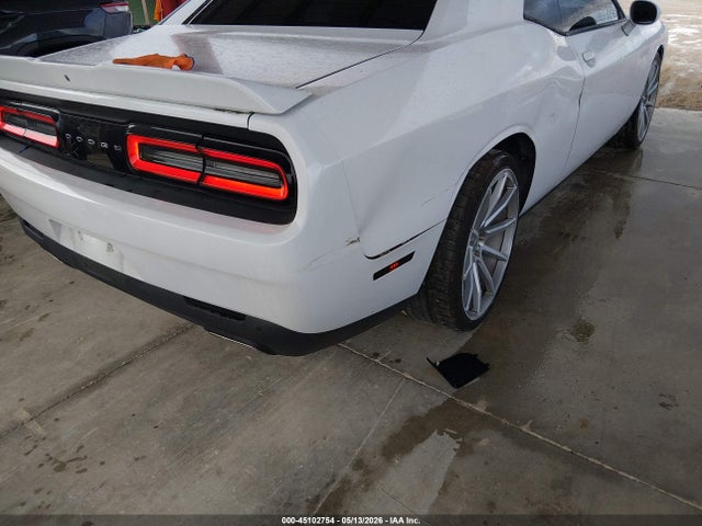 Dodge Challenger Sxt