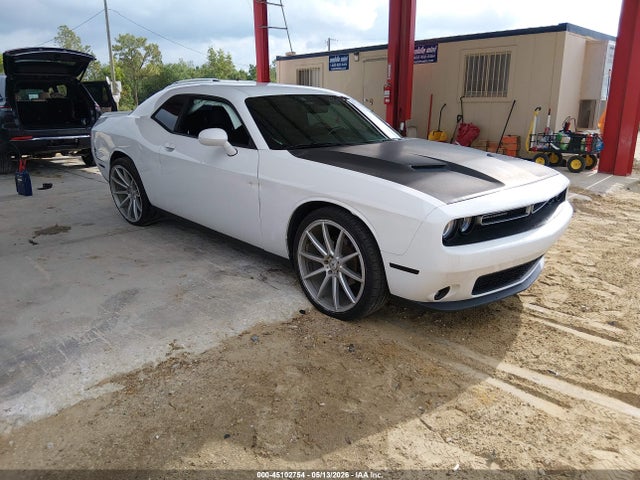 Salvage Dodge Challenger Image