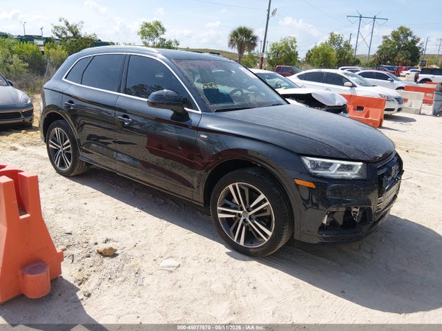 Salvage Audi Q5 Image