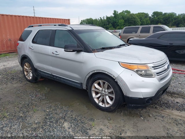 Salvage Ford Explorer Image