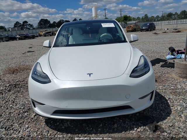 Tesla Model Y Long Range Dual Motor All-wheel Drive