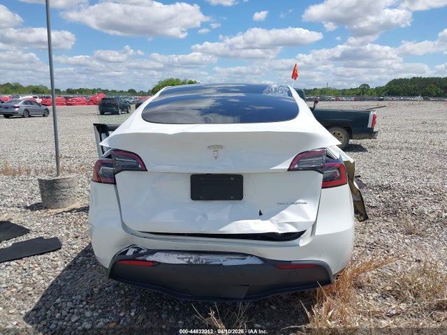 Tesla Model Y Long Range Dual Motor All-wheel Drive